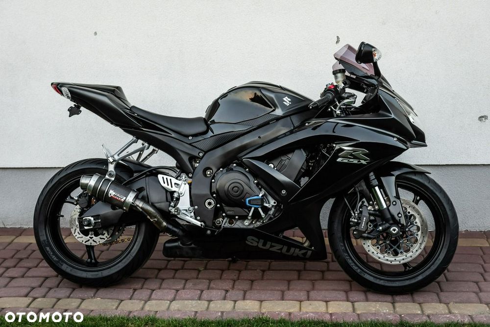 Suzuki GSX-R - 6