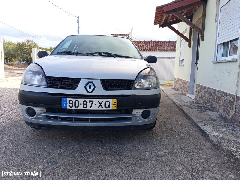 Renault Clio - 1