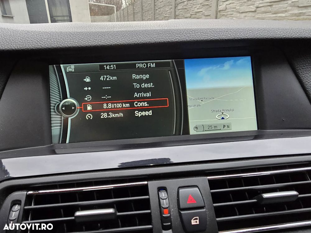 BMW Seria 5 525d Touring - 38