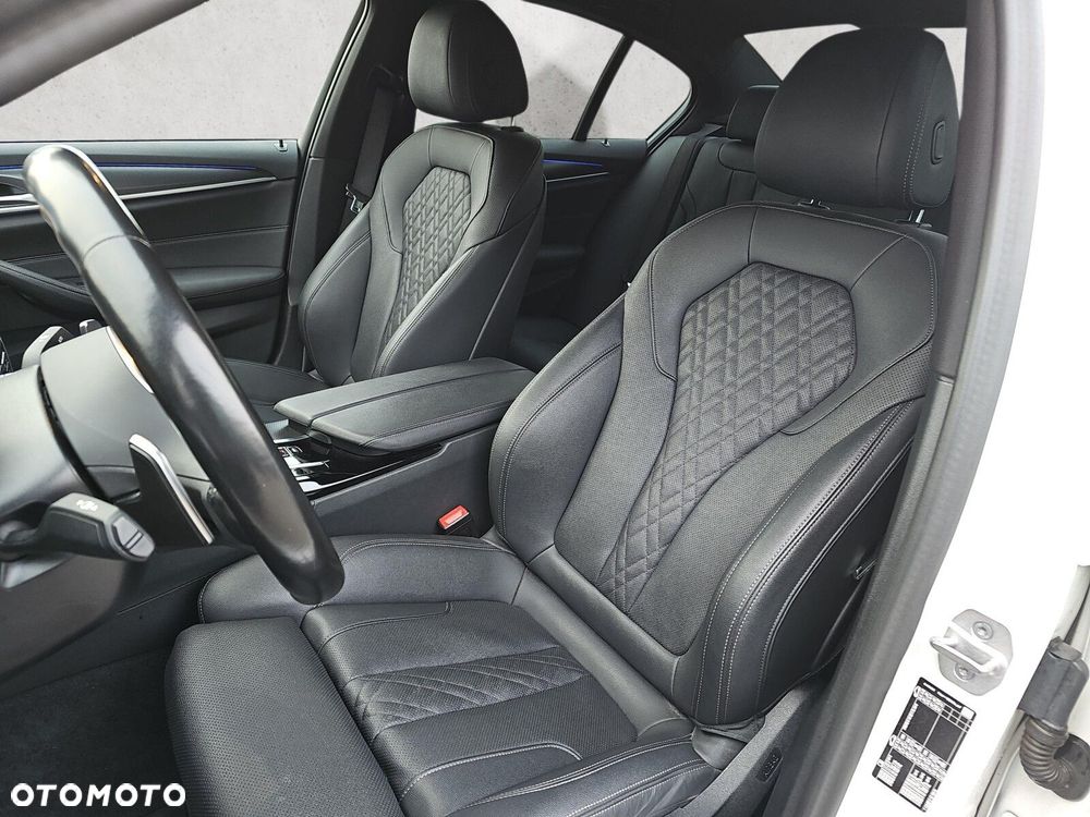 BMW Seria 5 - 12