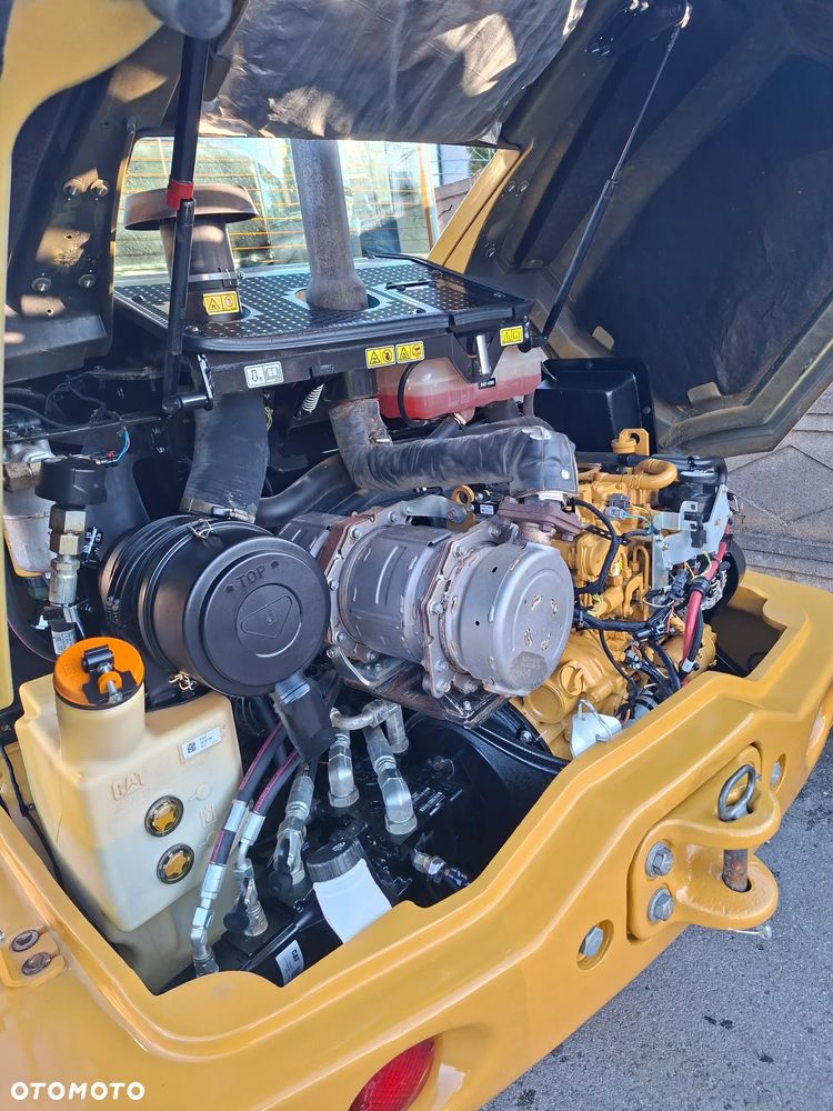 Caterpillar CAT 906 M - 26
