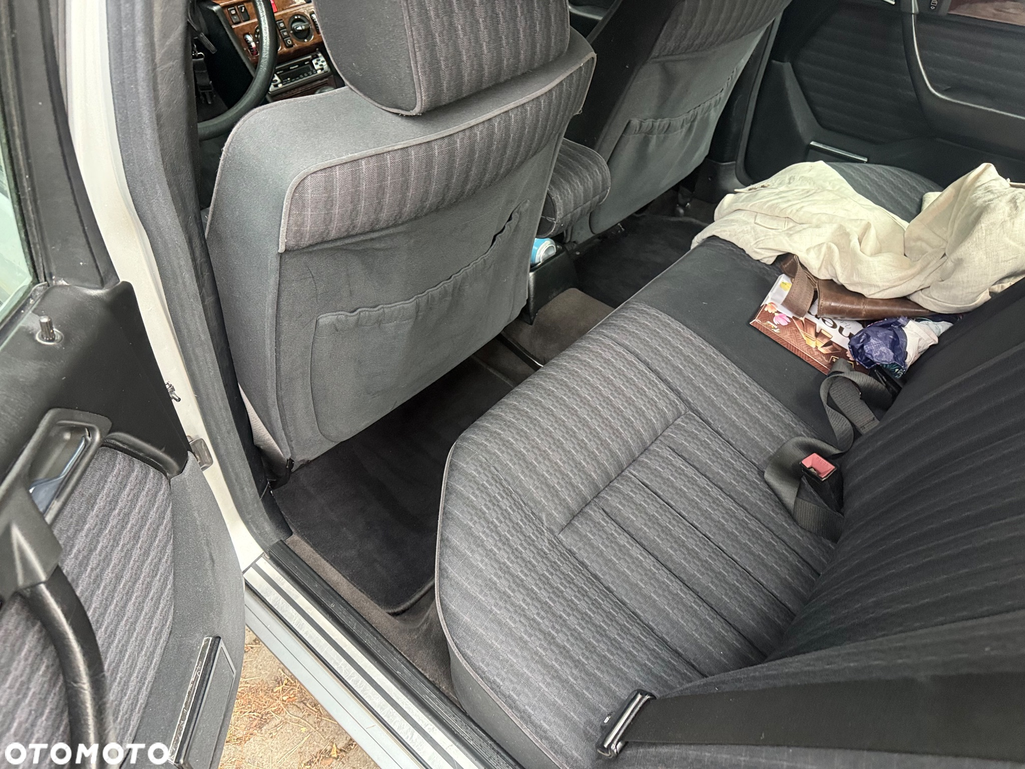 Mercedes-Benz W124 (1984-1993) - 17