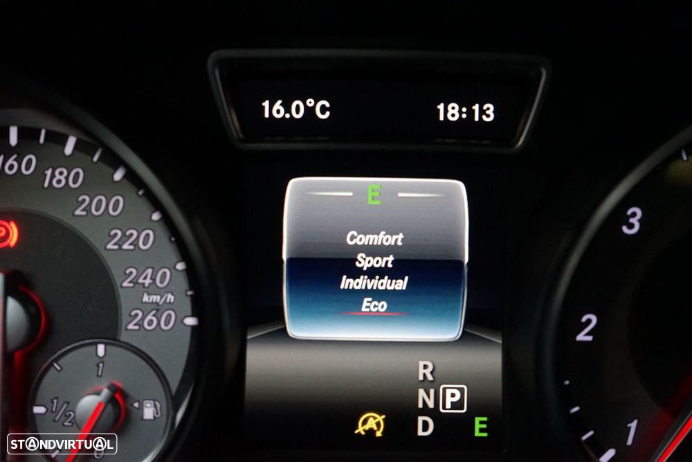 Mercedes-Benz CLA 220 - 22