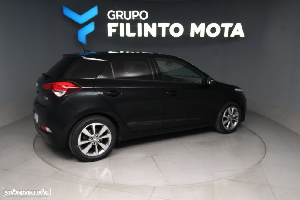 Hyundai i20 1.1 CRDi Access+Bluetooth - 2