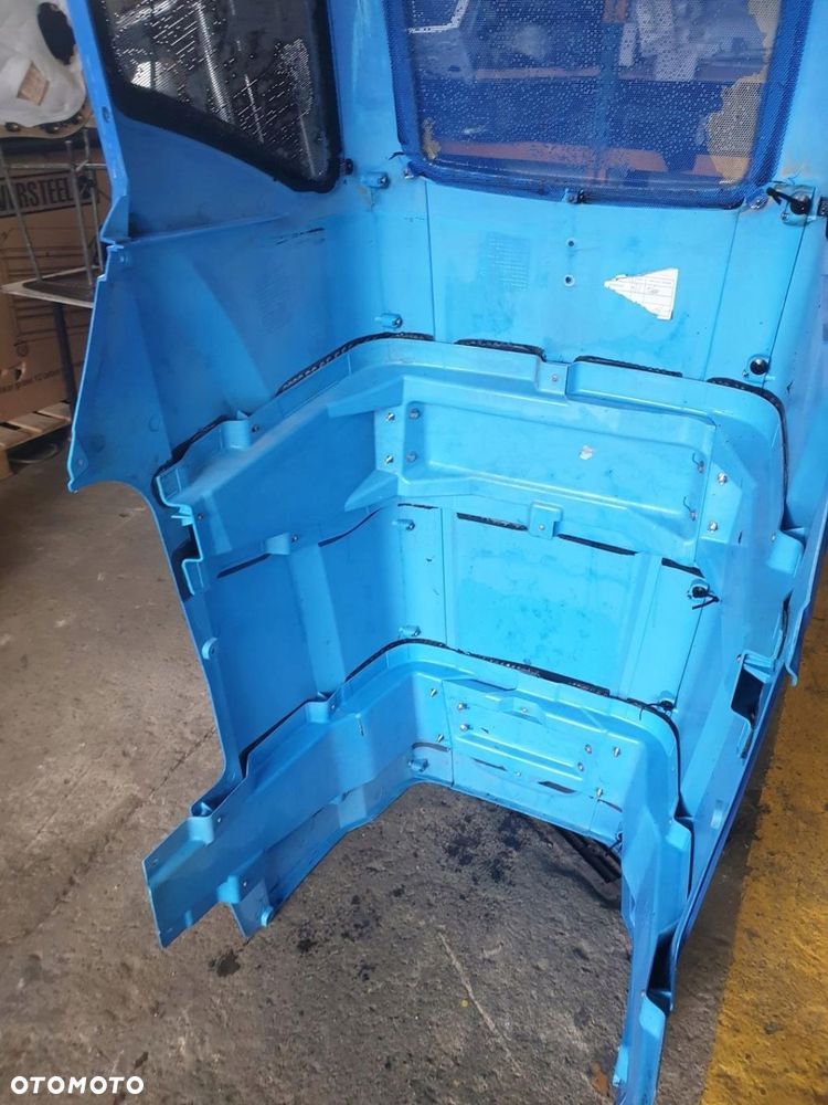 Maska Pokrywa Silnika NEW HOLLAND T6030 - 5