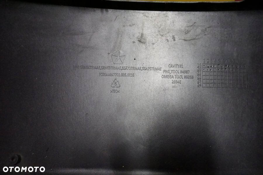 CHRYSLER PACIFICA 2017 - 2020 Zderzak Przód Przedni USA - 12