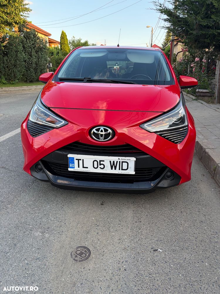 Toyota Aygo 1.0 VVY-I 5 usi X-play - 2