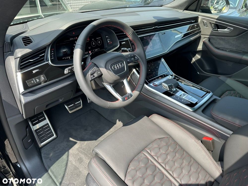 Audi RS Q8 - 16