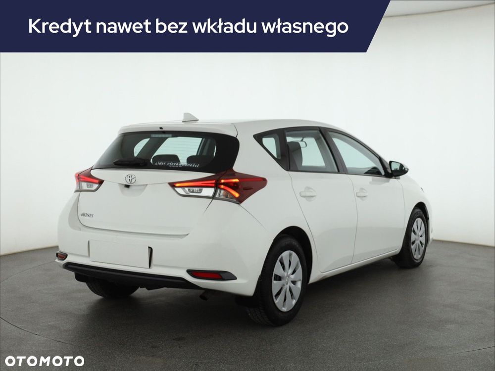 Toyota Auris - 7