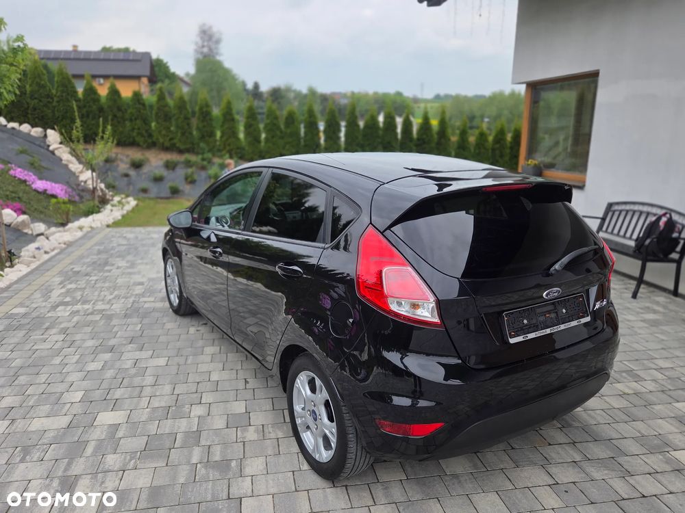 Ford Fiesta 1.25 Champions Edition - 22