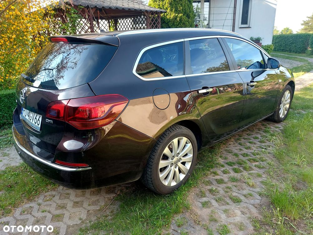 Opel Astra 2.0 CDTI Cosmo - 3