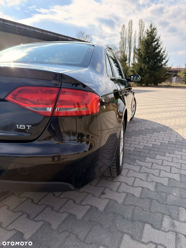 Audi A4 Limousine - 7