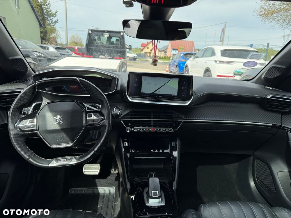 Peugeot 208 - 9