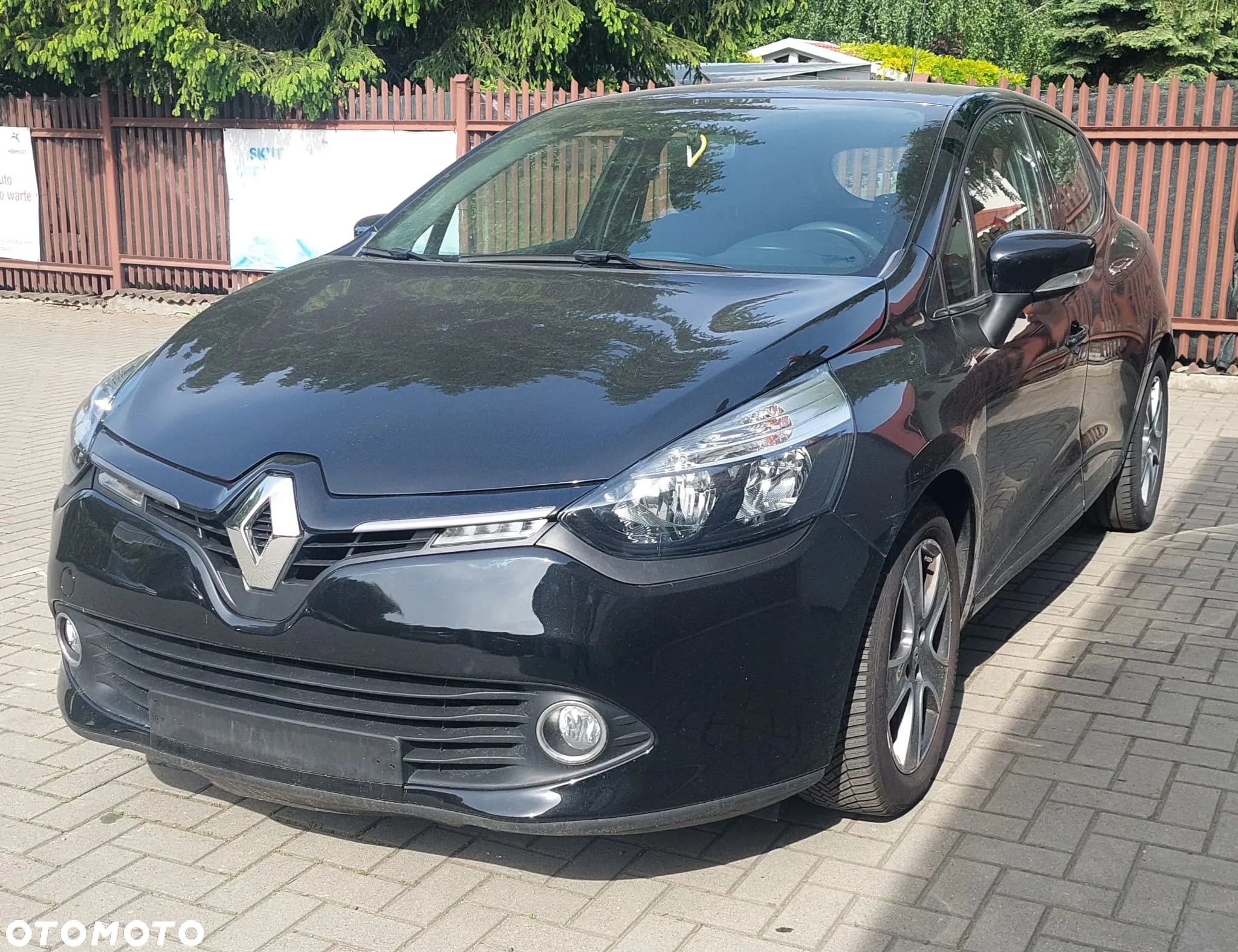 Renault Clio 1.2 16V 75 Life - 1