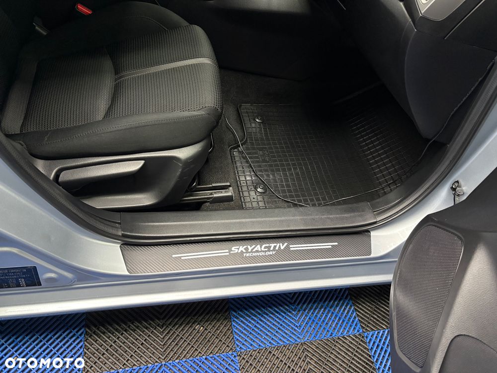 Mazda 3 2.0 Skyenergy EU6 - 18