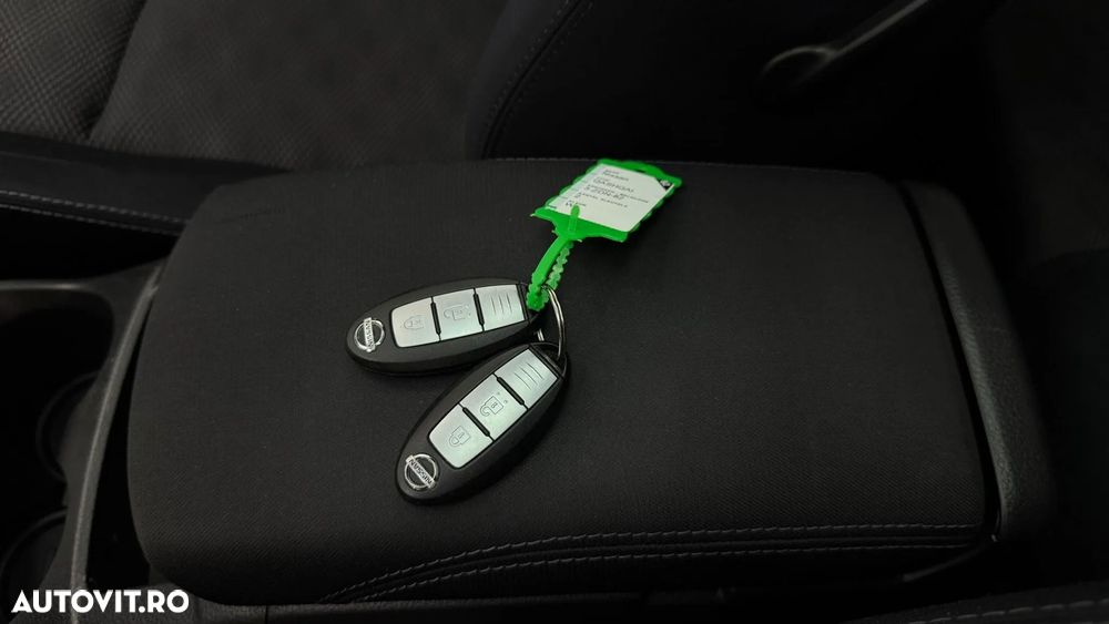 Nissan Qashqai 1.6 DCI Xtronic N-Connecta - 33