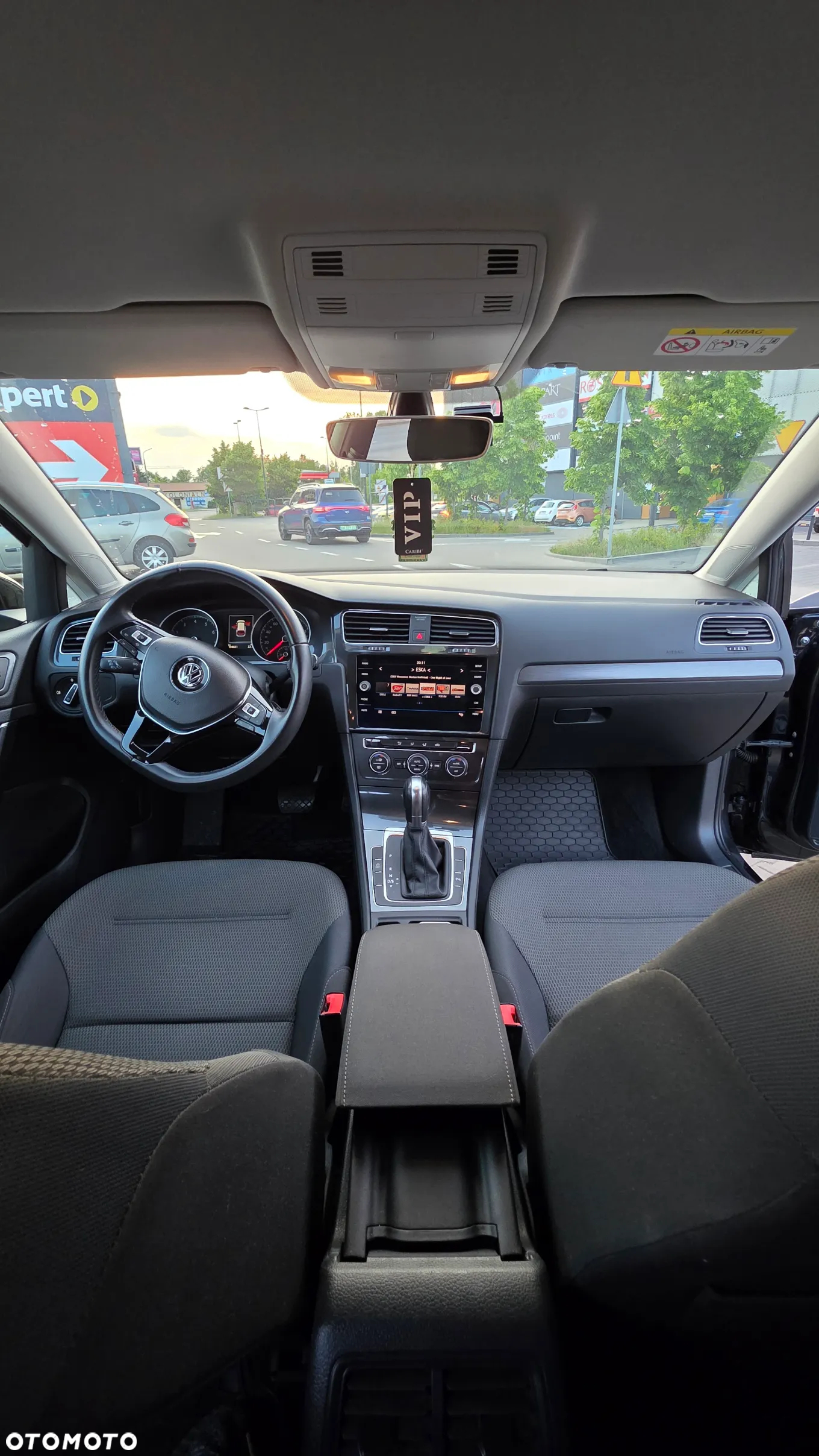 Volkswagen Golf VII 1.5 TSI BMT Comfortline DSG - 24
