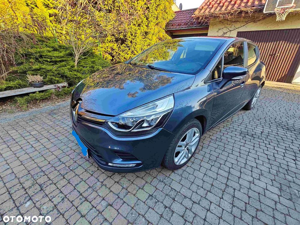 Renault Clio - 10