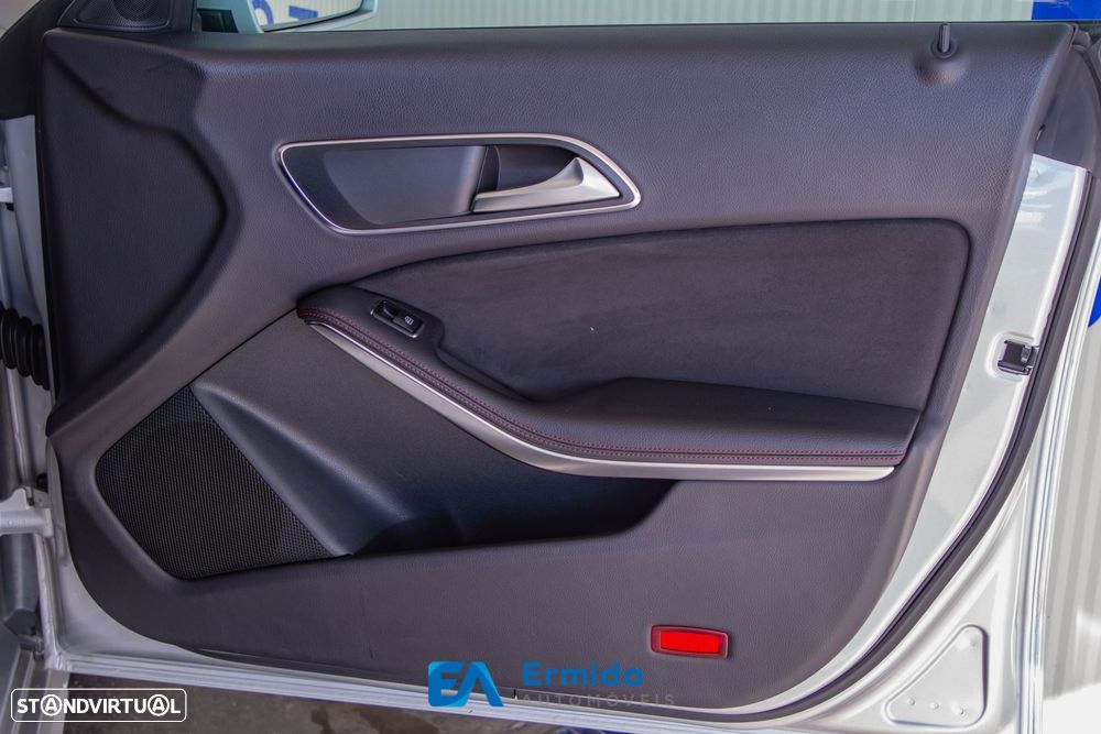 Mercedes-Benz CLA 180 - 33