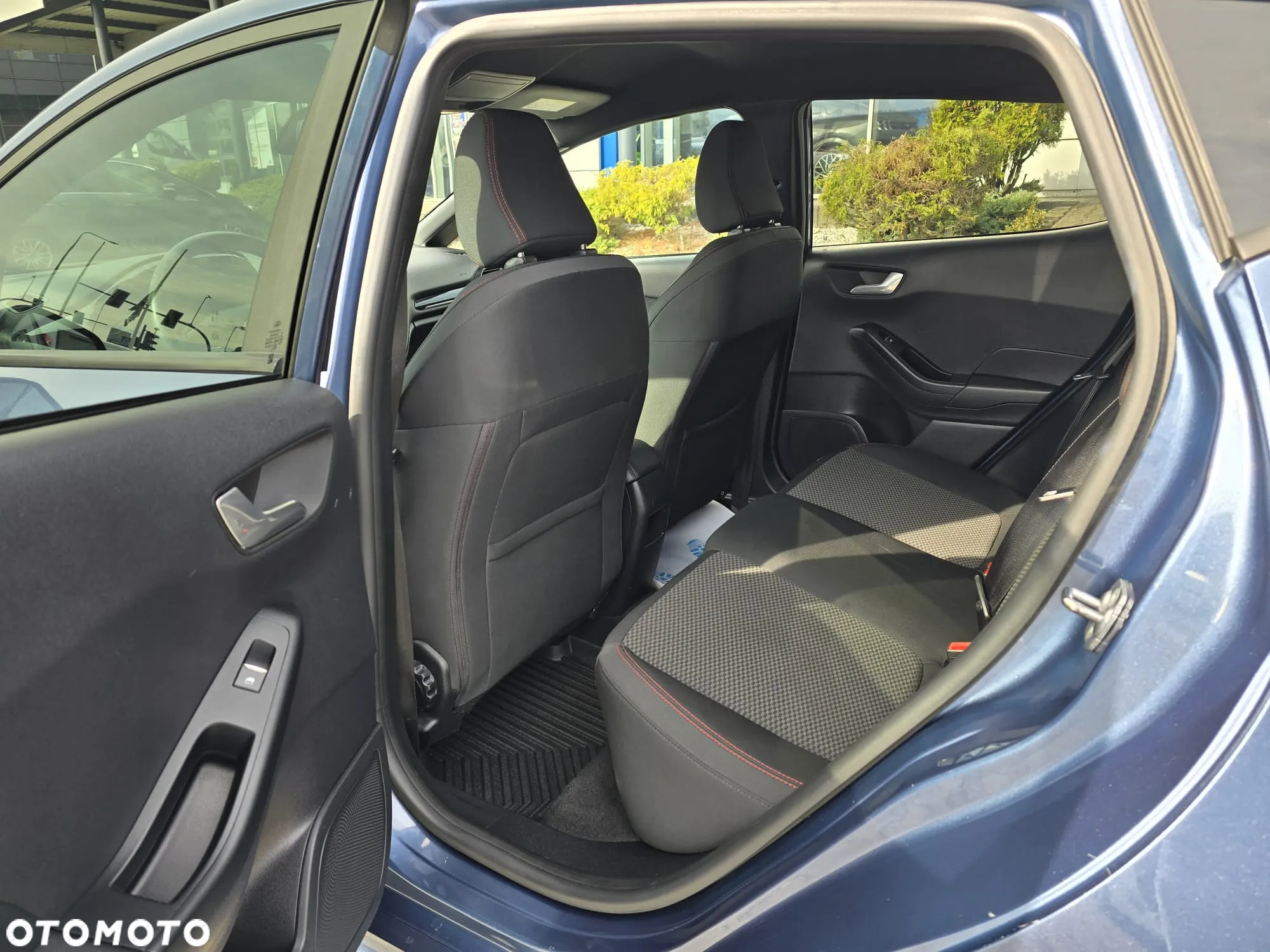 Ford Fiesta 1.0 EcoBoost S&S ST-LINE - 13