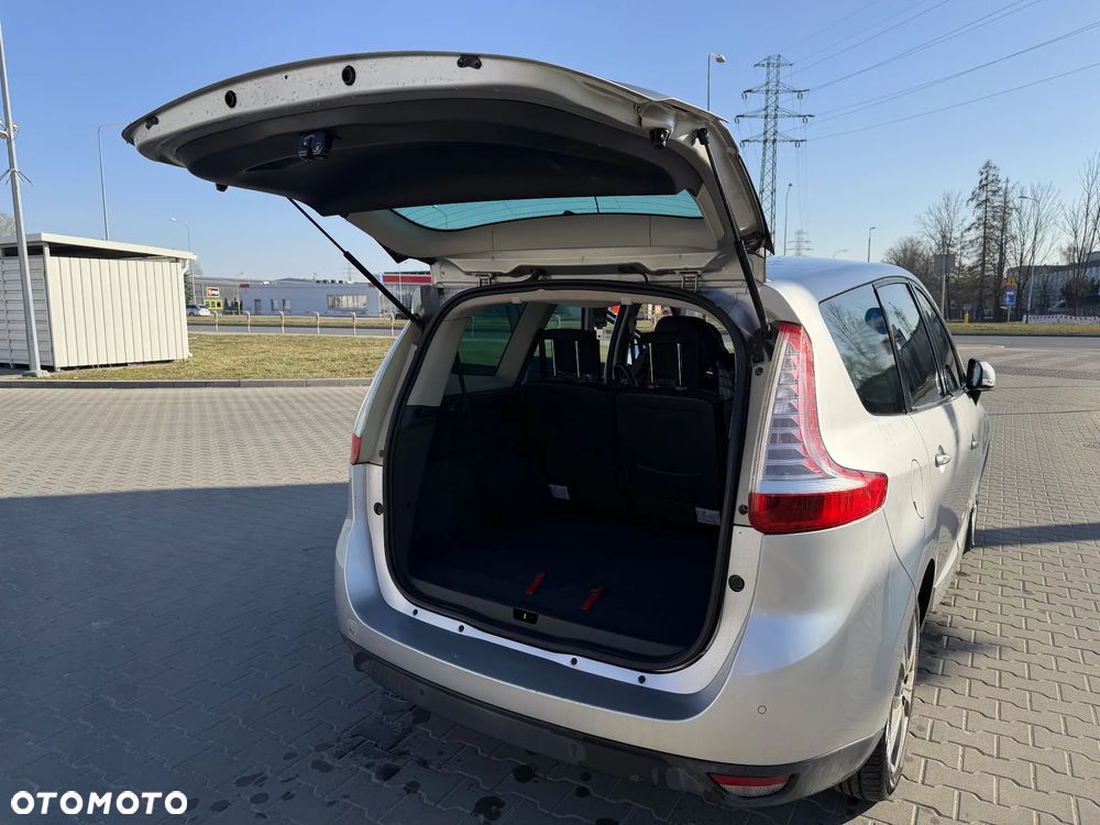 Renault Scenic - 8