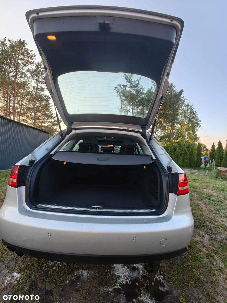 Audi A4 Avant 2.0 TDI Quattro - 9