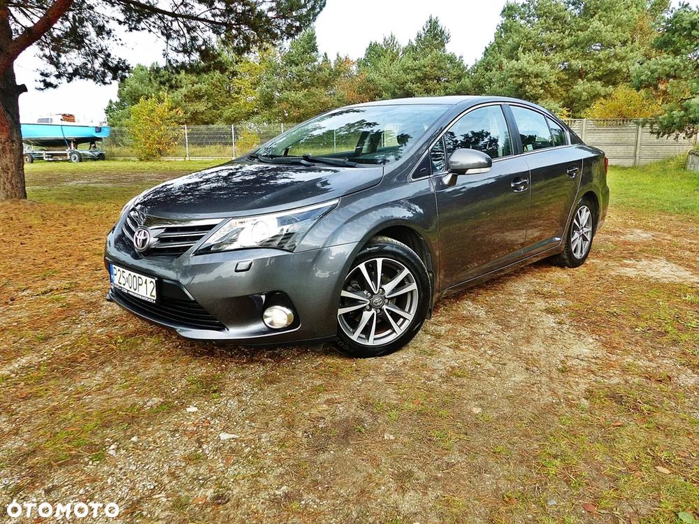 Toyota Avensis 1.8 Premium - 15