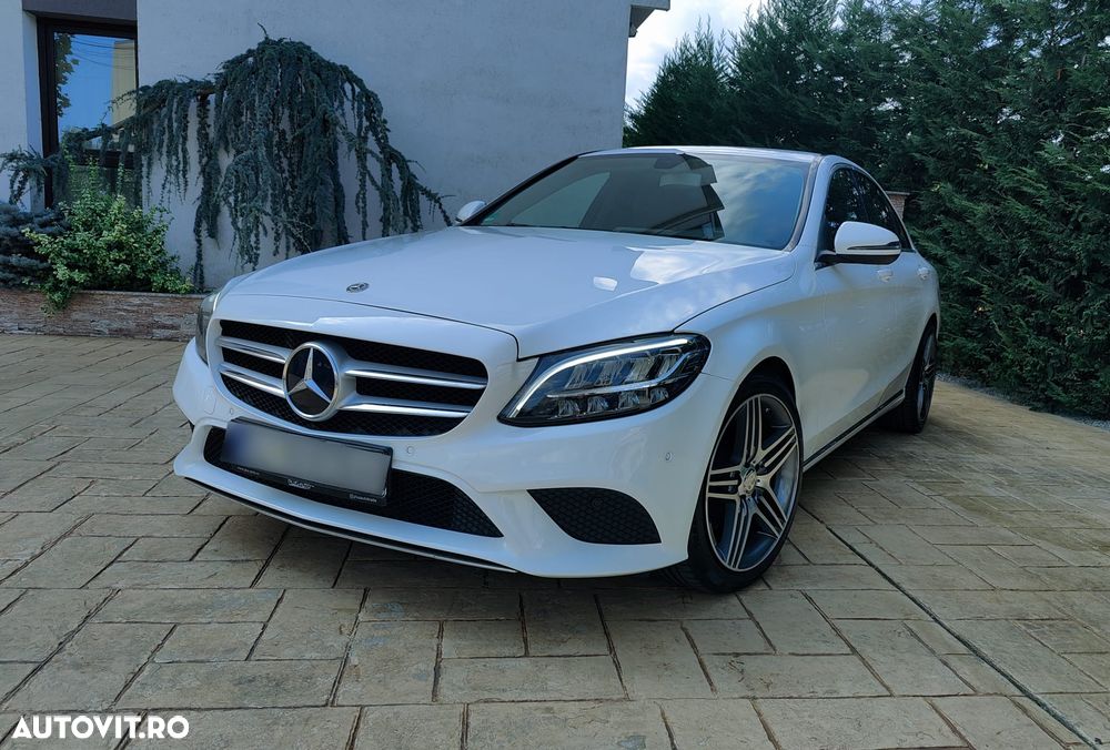 Mercedes-Benz C 180 9G-TRONIC AMG Line - 3