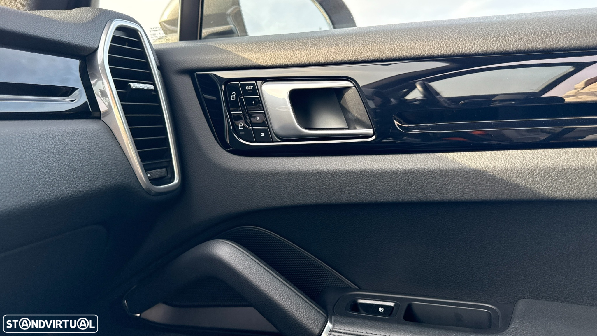 Porsche Cayenne E-Hybrid - 16