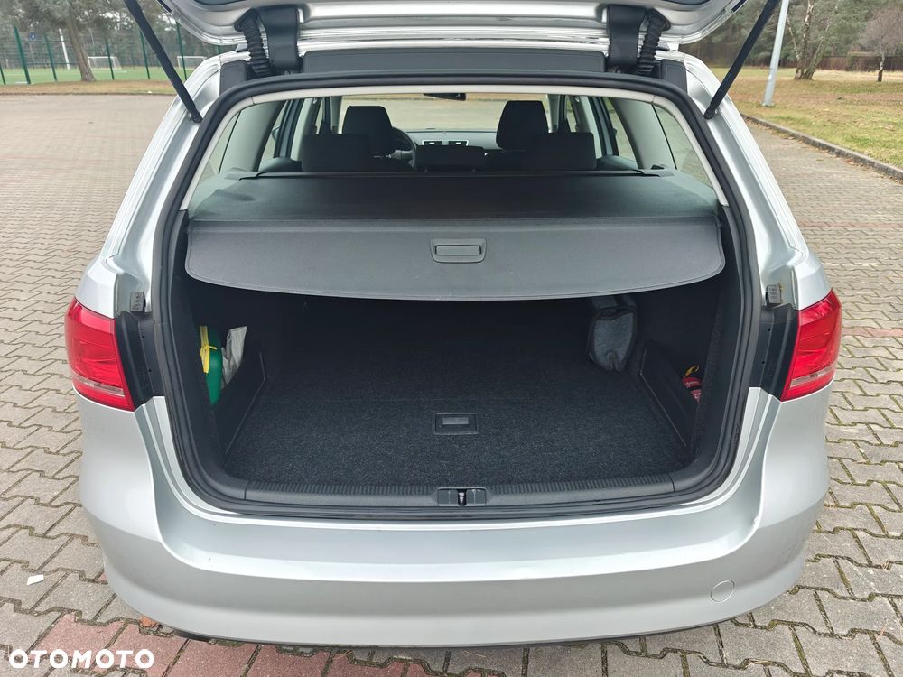 Volkswagen Passat 1.6 TDI BlueMotion Technology Trendline - 16