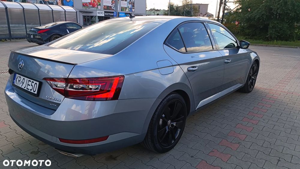Skoda Superb 2.0 TSI 4x4 Sportline DSG - 7