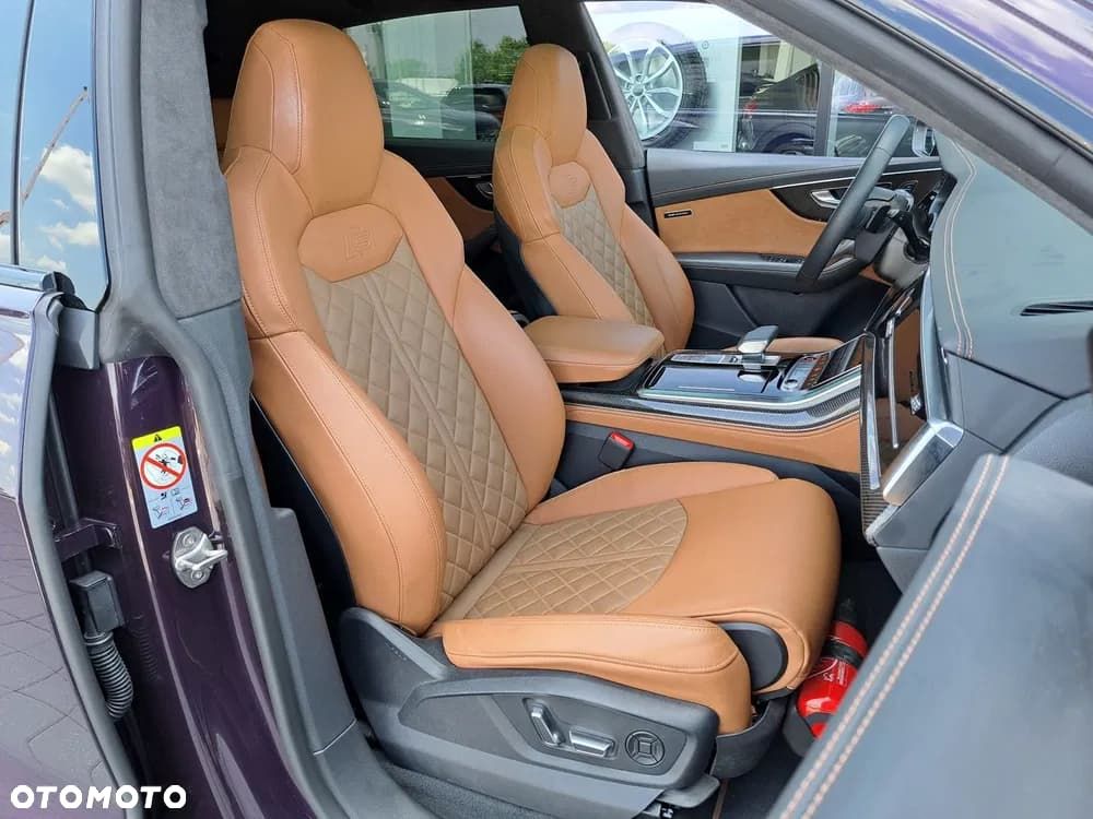 Audi SQ8 - 26
