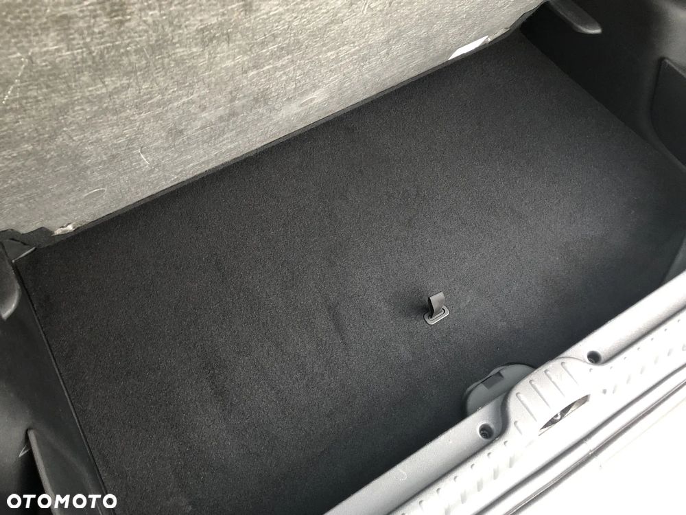 Citroën C3 Picasso 1.4i Attraction - 18