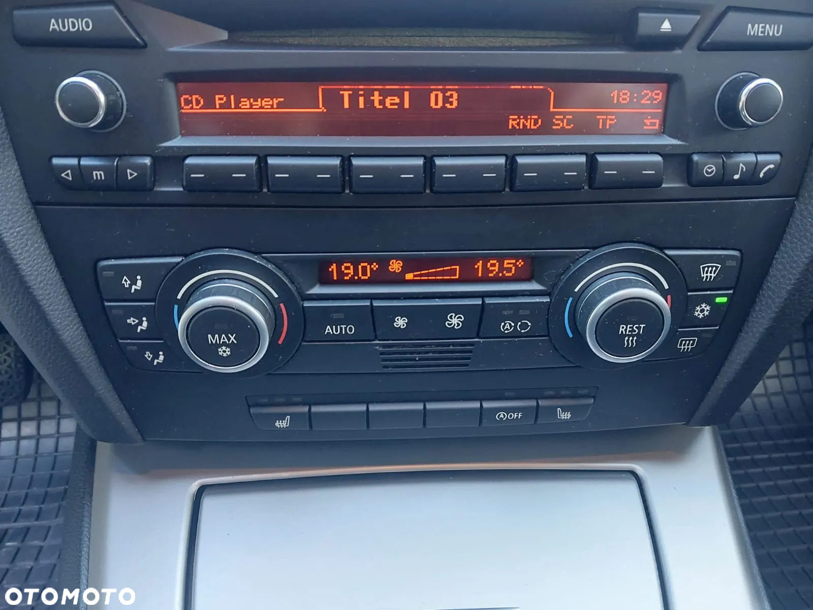 BMW Seria 3 318i - 24