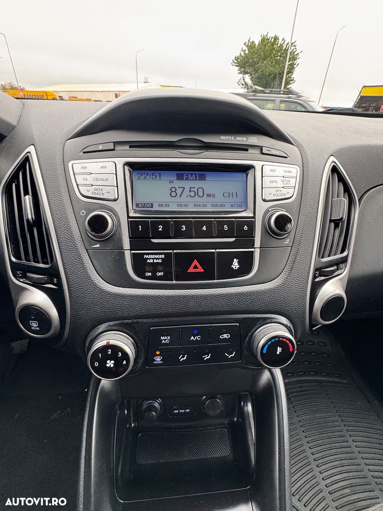 Hyundai ix35 - 11