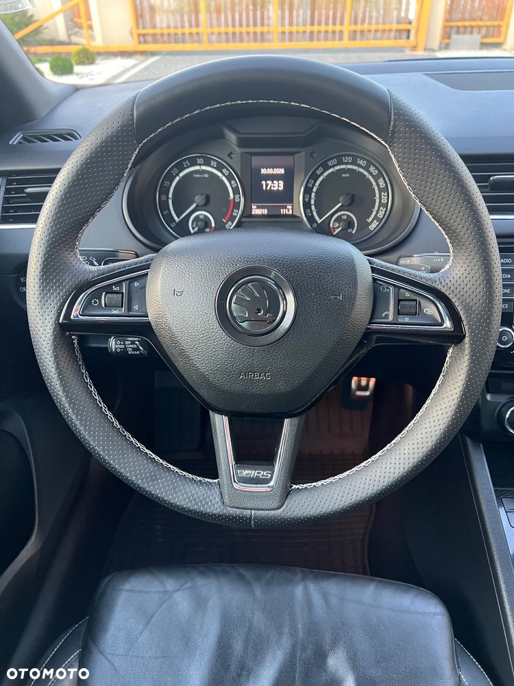 Skoda Octavia 2.0 TDI RS DSG - 30