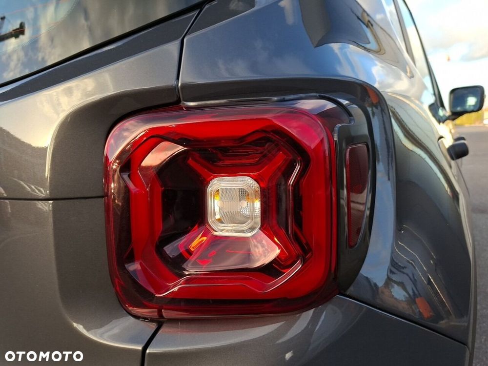 Jeep Renegade - 15
