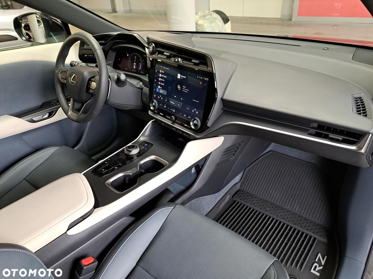Lexus RZ 450e Prestige DIRECT4 - 18