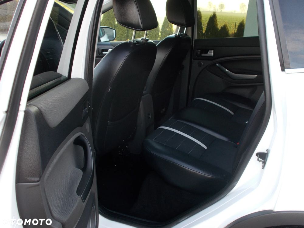 Ford Kuga 2.0 TDCi Titanium - 13