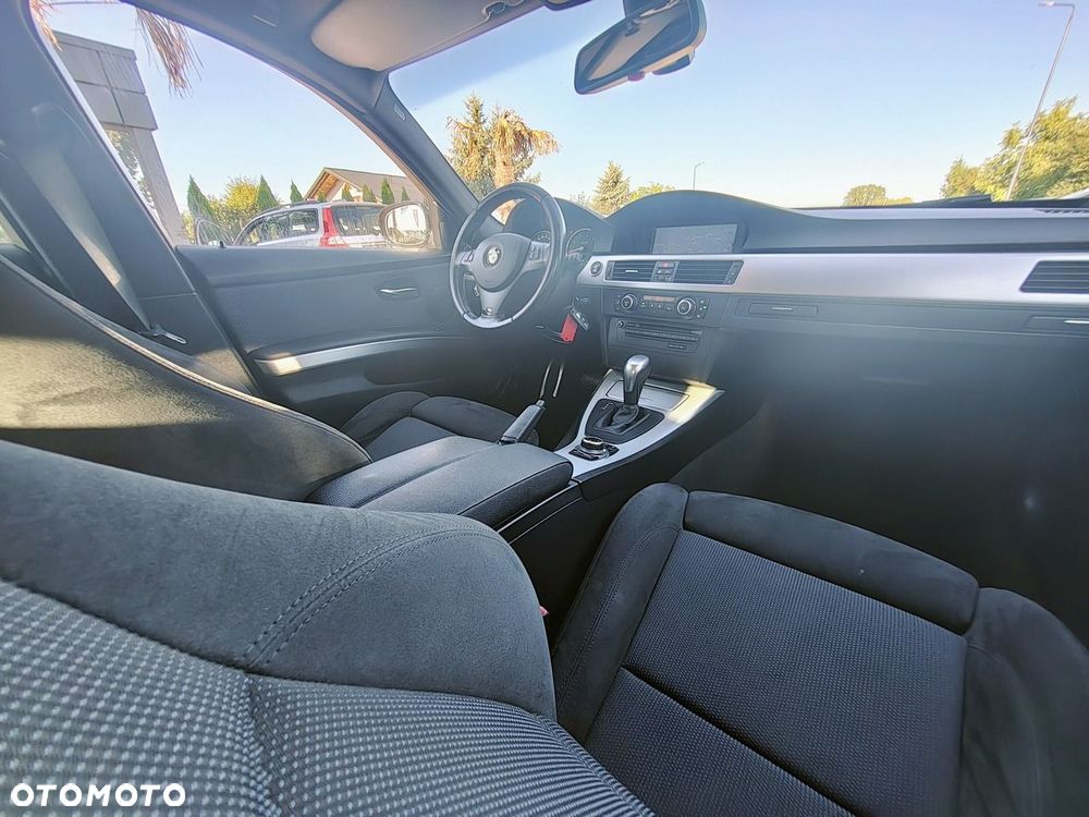 BMW Seria 3 - 34