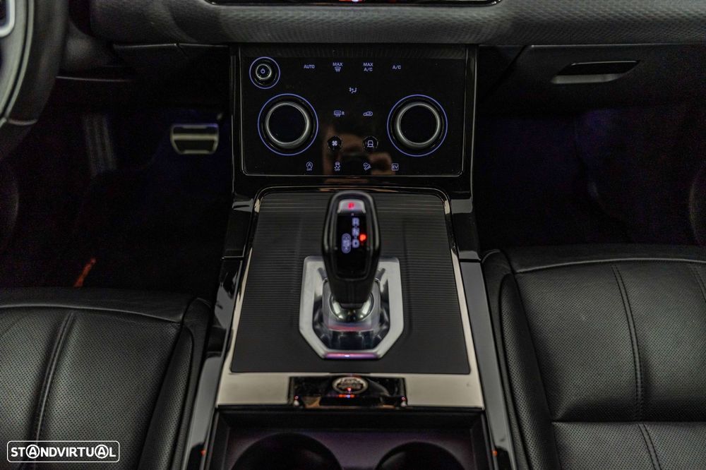 Land Rover Range Rover Evoque 1.5 P300e AWD Auto - 30