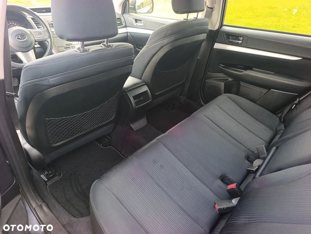 Subaru Legacy 2.0D Comfort - 13