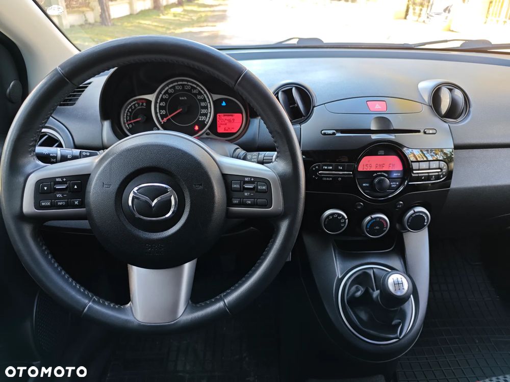 Mazda 2 - 9