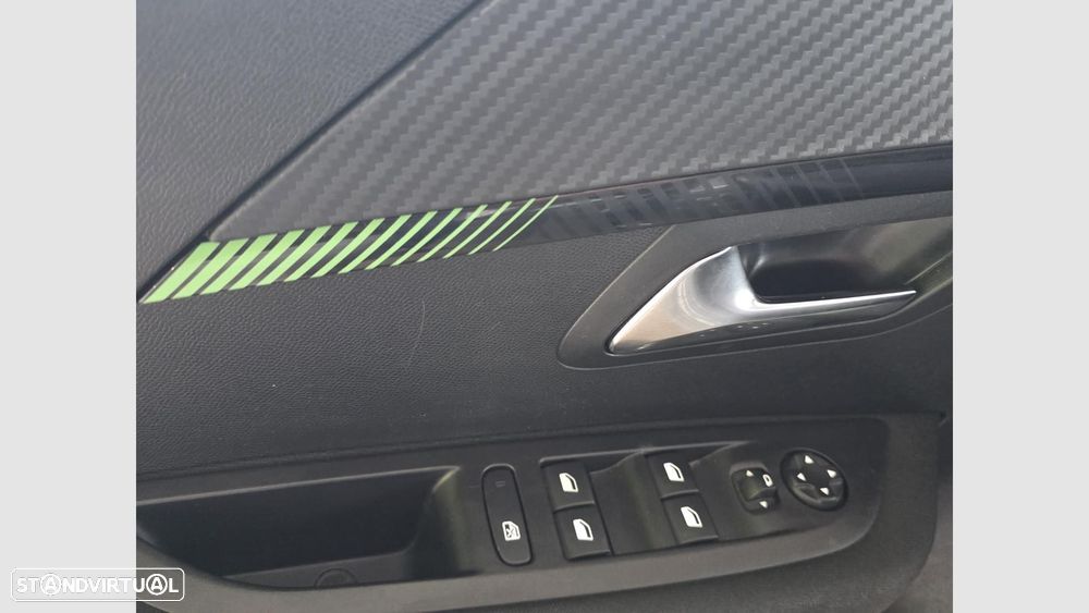 Peugeot 208 1.2 PureTech Active - 11