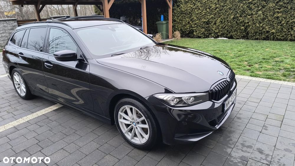 BMW Seria 3 320d xDrive - 16