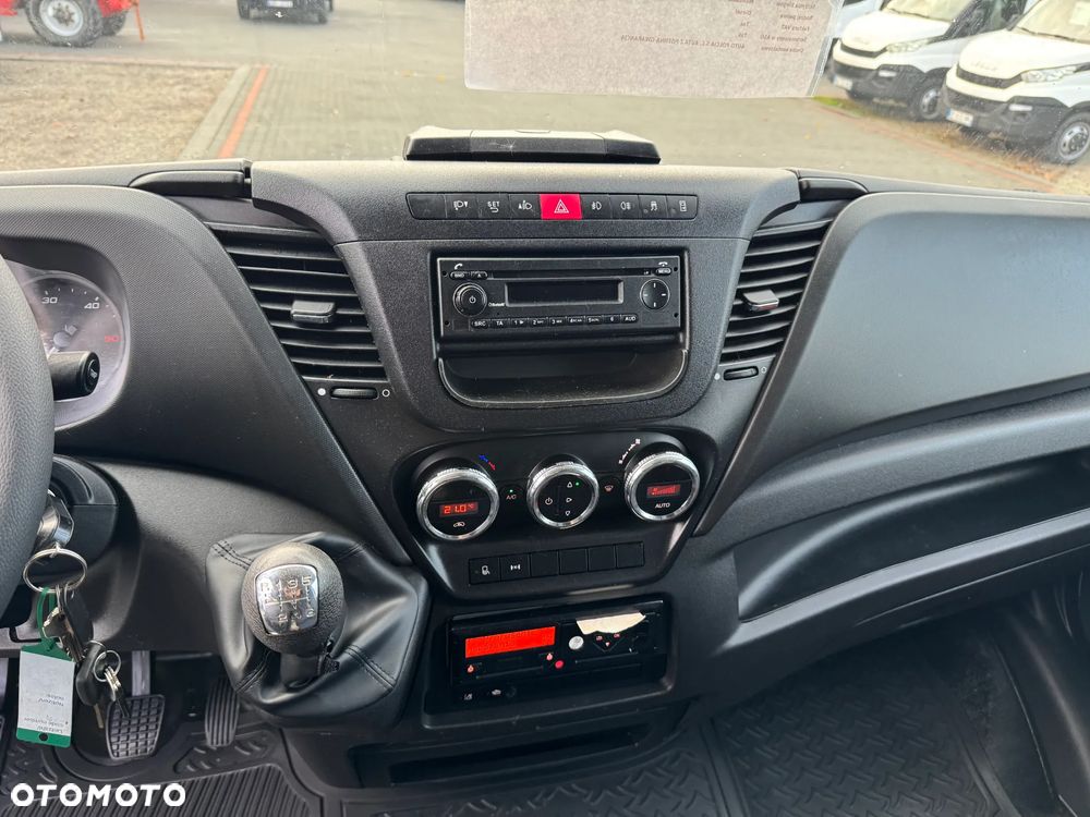 Iveco DAILY 65C15,65C17,65C18,70C15,70C17,70C18,72C15,72C17,72C18 - 10