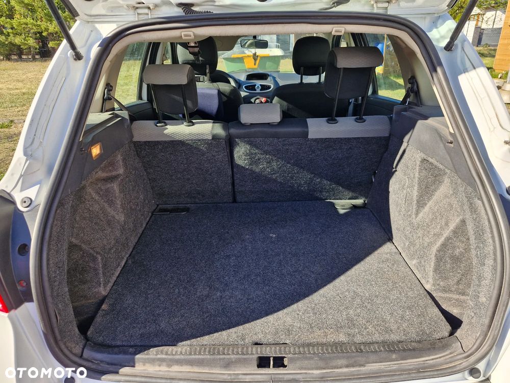 Renault Clio - 13