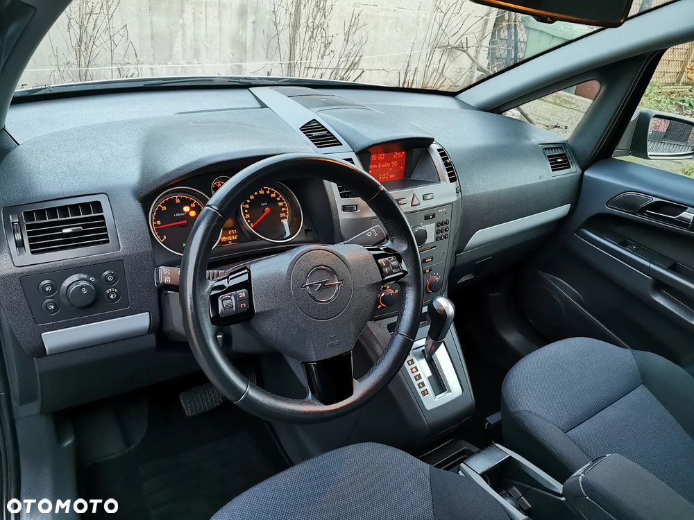 Opel Zafira 1.9 CDTI Automatik Edition - 22