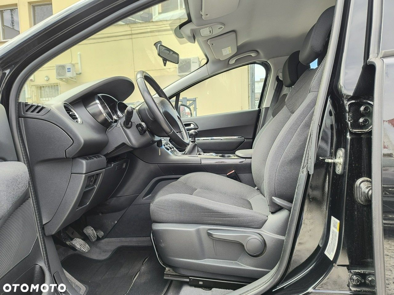 Peugeot 3008 1.6 BlueHDi Active S&S - 8