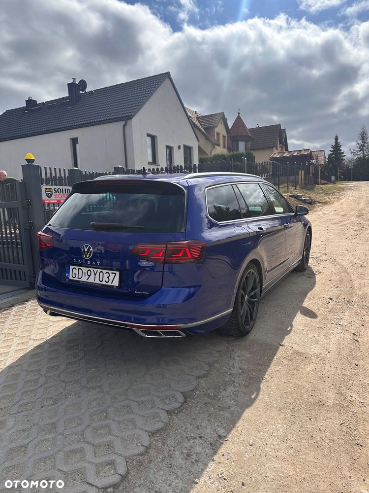 Volkswagen Passat - 8